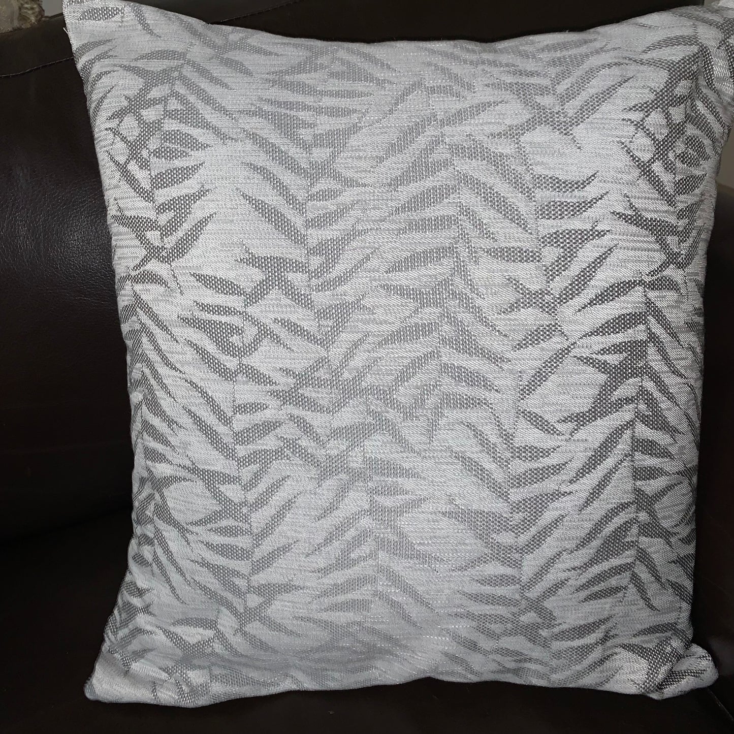 Thulie Cushion Cover